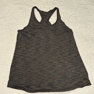 Women’s Lululemon tank